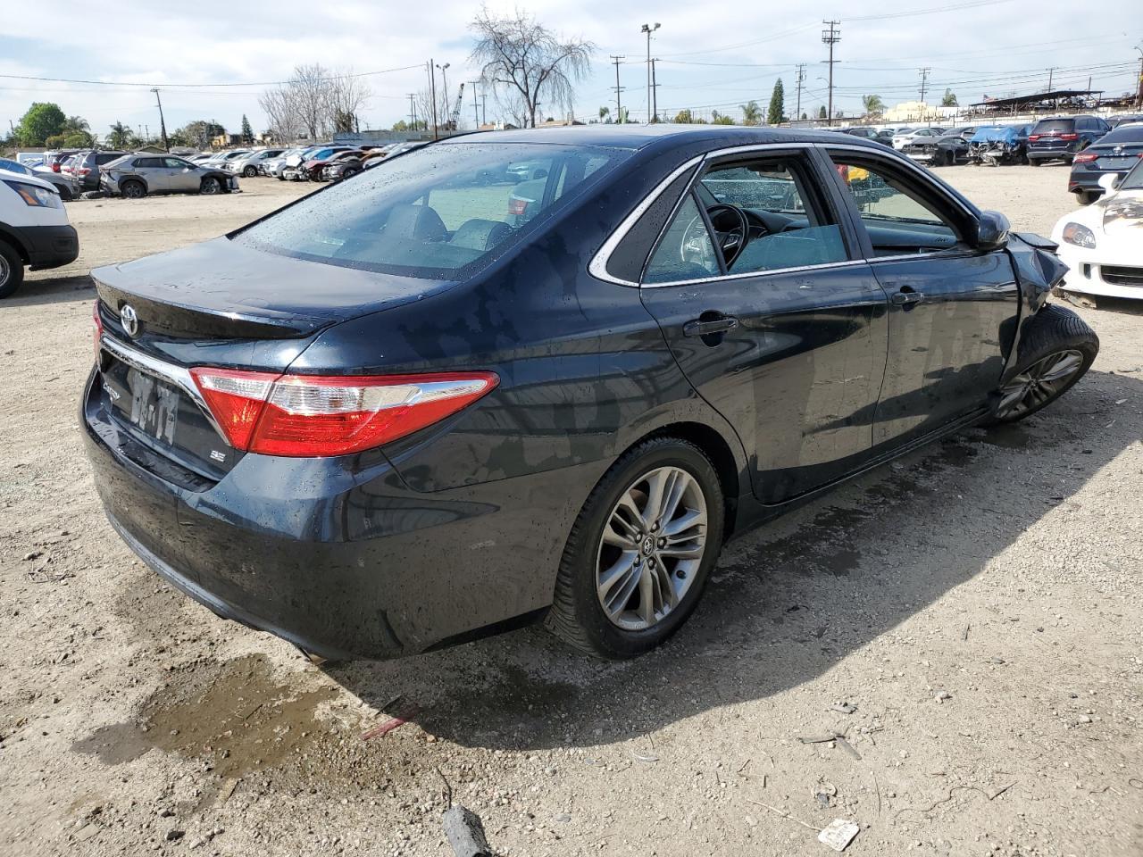 2017 TOYOTA CAMRY LE - Image 3