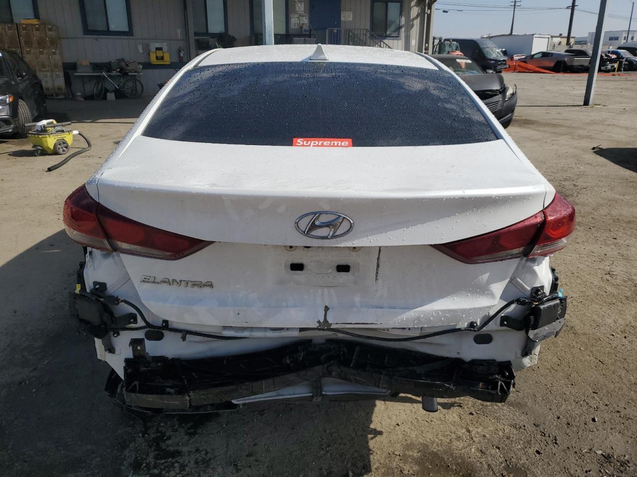 2018 HYUNDAI ELANTRA SE - Фото 6