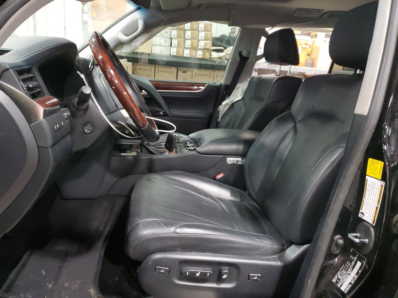 2019 LEXUS LX 570 - Image 7