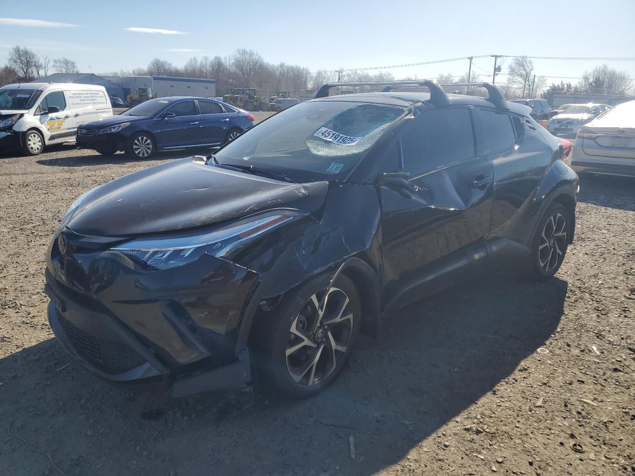 2022 TOYOTA C-HR XLE