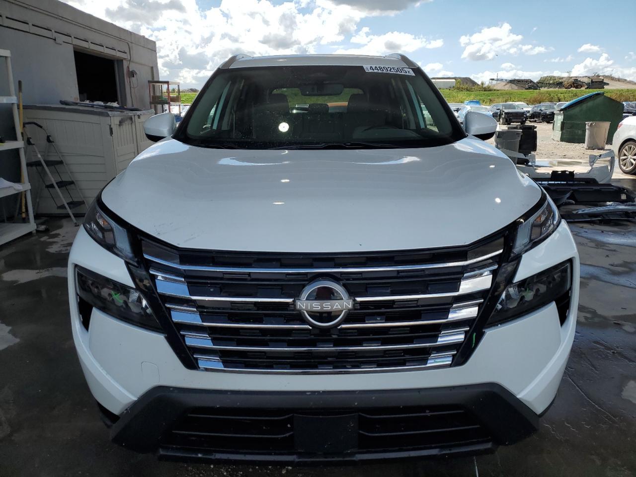 2024 NISSAN ROGUE SV - Image 5