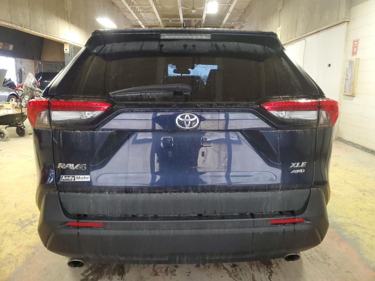 2020 TOYOTA RAV4 XLE P - Image 6
