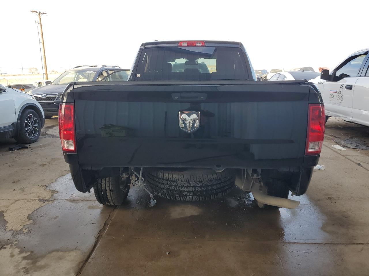 2015 RAM 1500 ST - Image 6