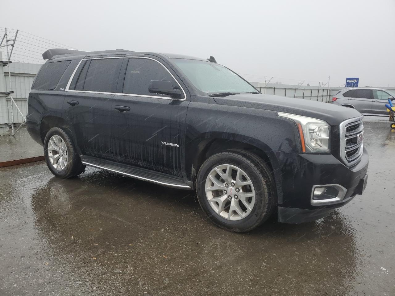 2016 GMC YUKON SLE - Фото 4