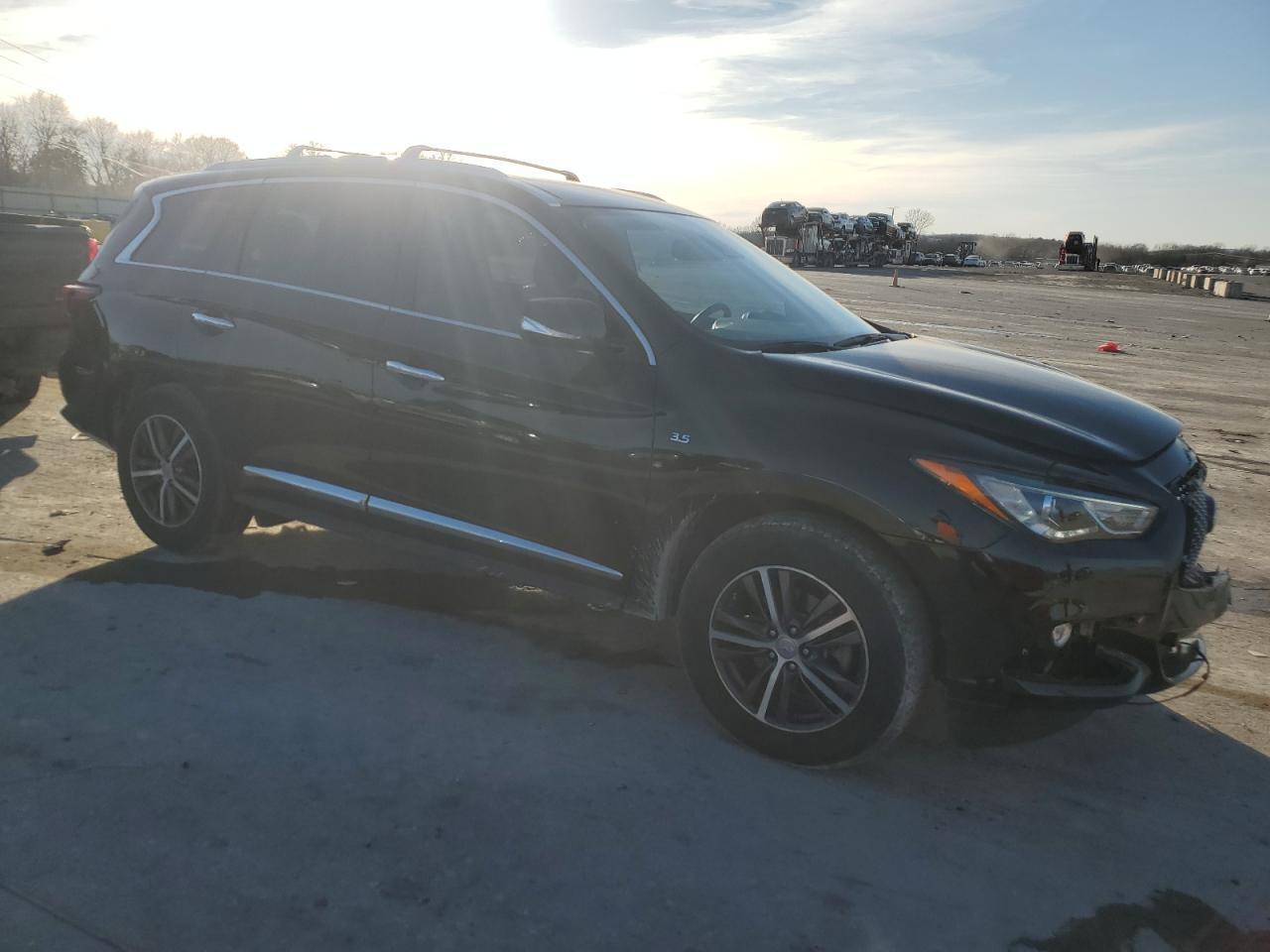2019 INFINITI QX60 LUXE - Фото 4