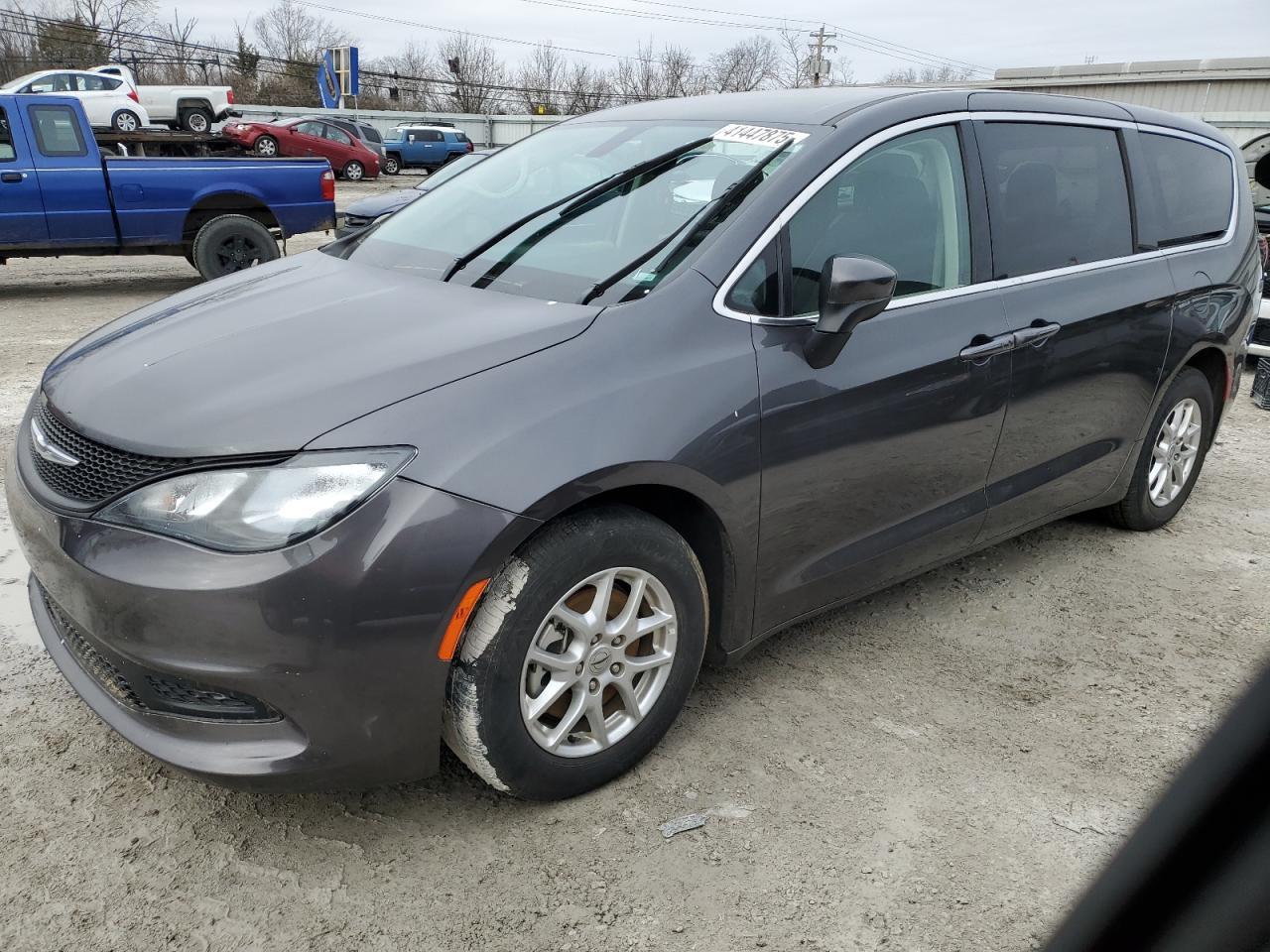 2022 CHRYSLER VOYAGER LX