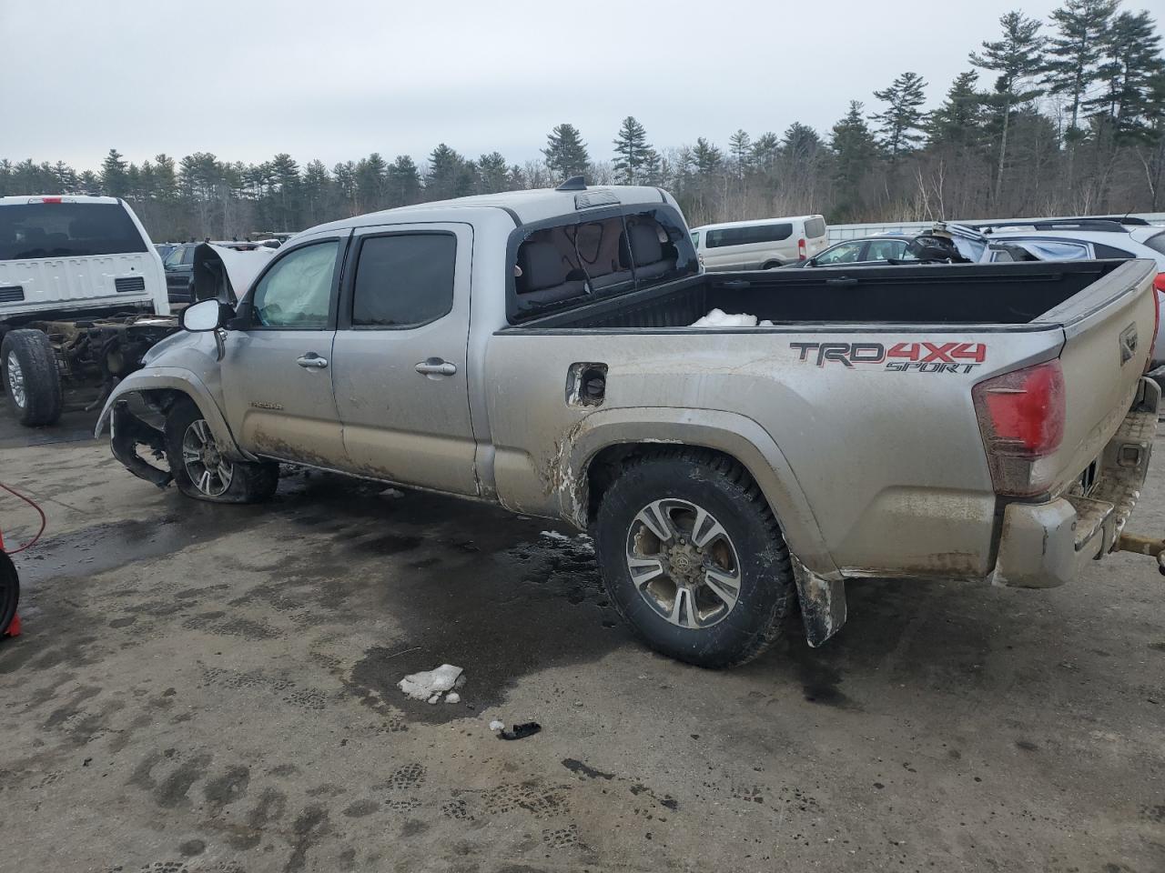 2018 TOYOTA TACOMA DOU - Фото 2