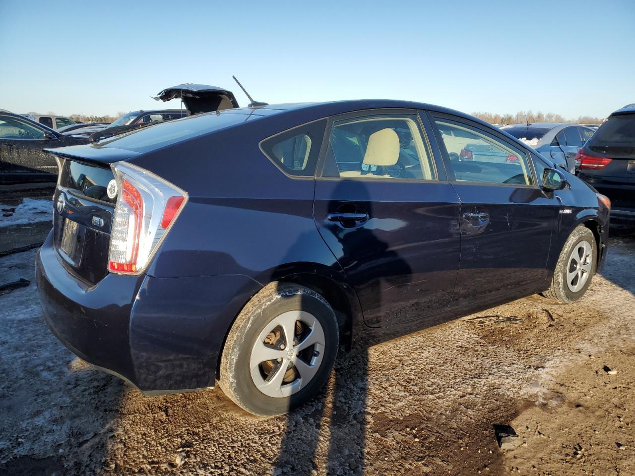 2013 TOYOTA PRIUS - Фото 3