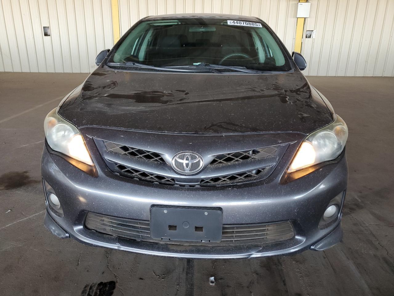 2013 TOYOTA COROLLA BA - Фото 5