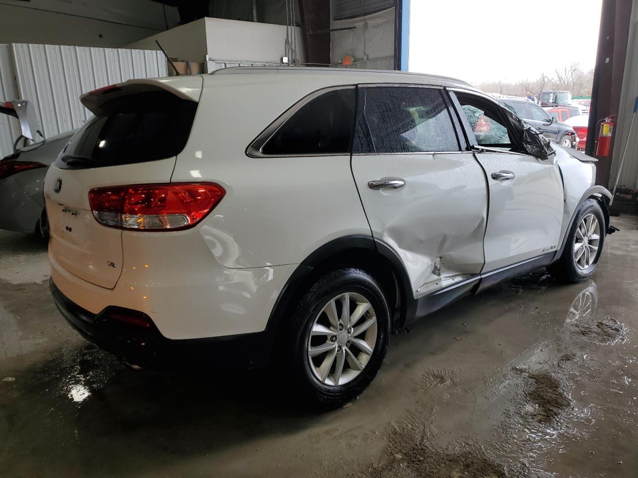 2016 KIA SORENTO LX - Image 3