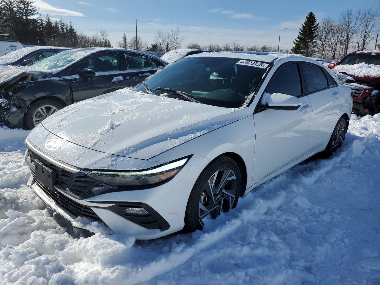 2024 HYUNDAI ELANTRA SE