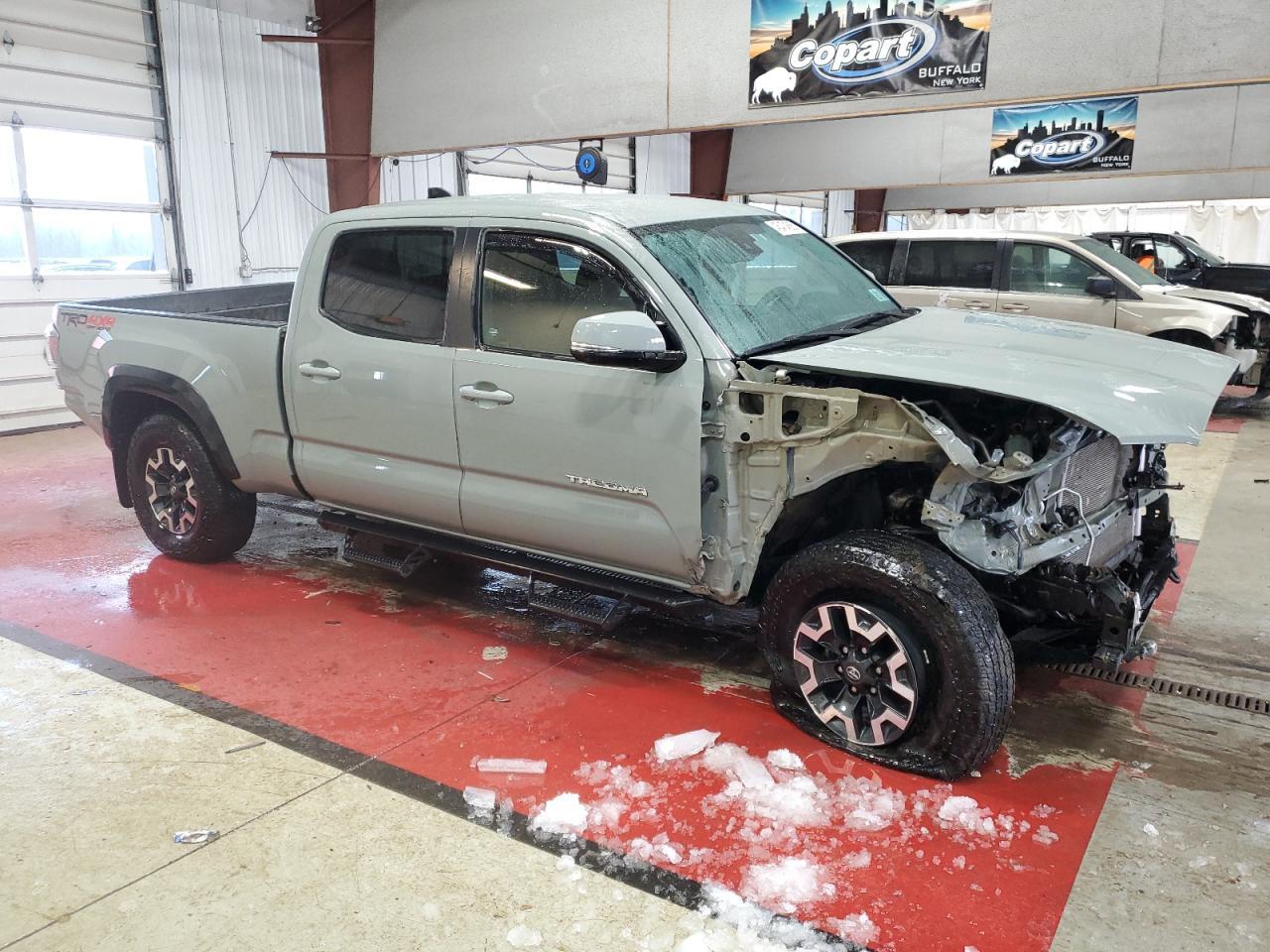2023 TOYOTA TACOMA DOU - Фото 4