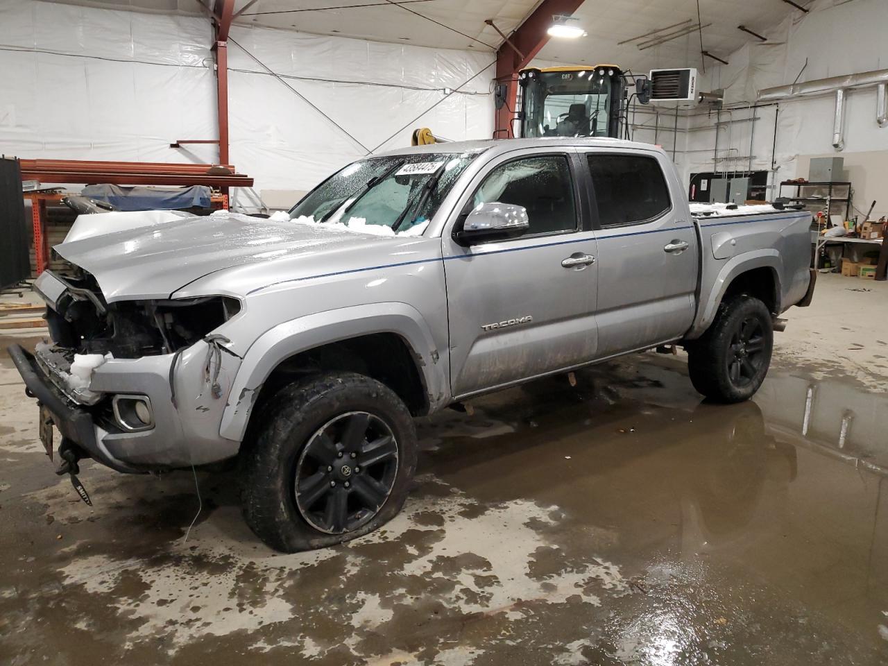 2017 TOYOTA TACOMA DOU