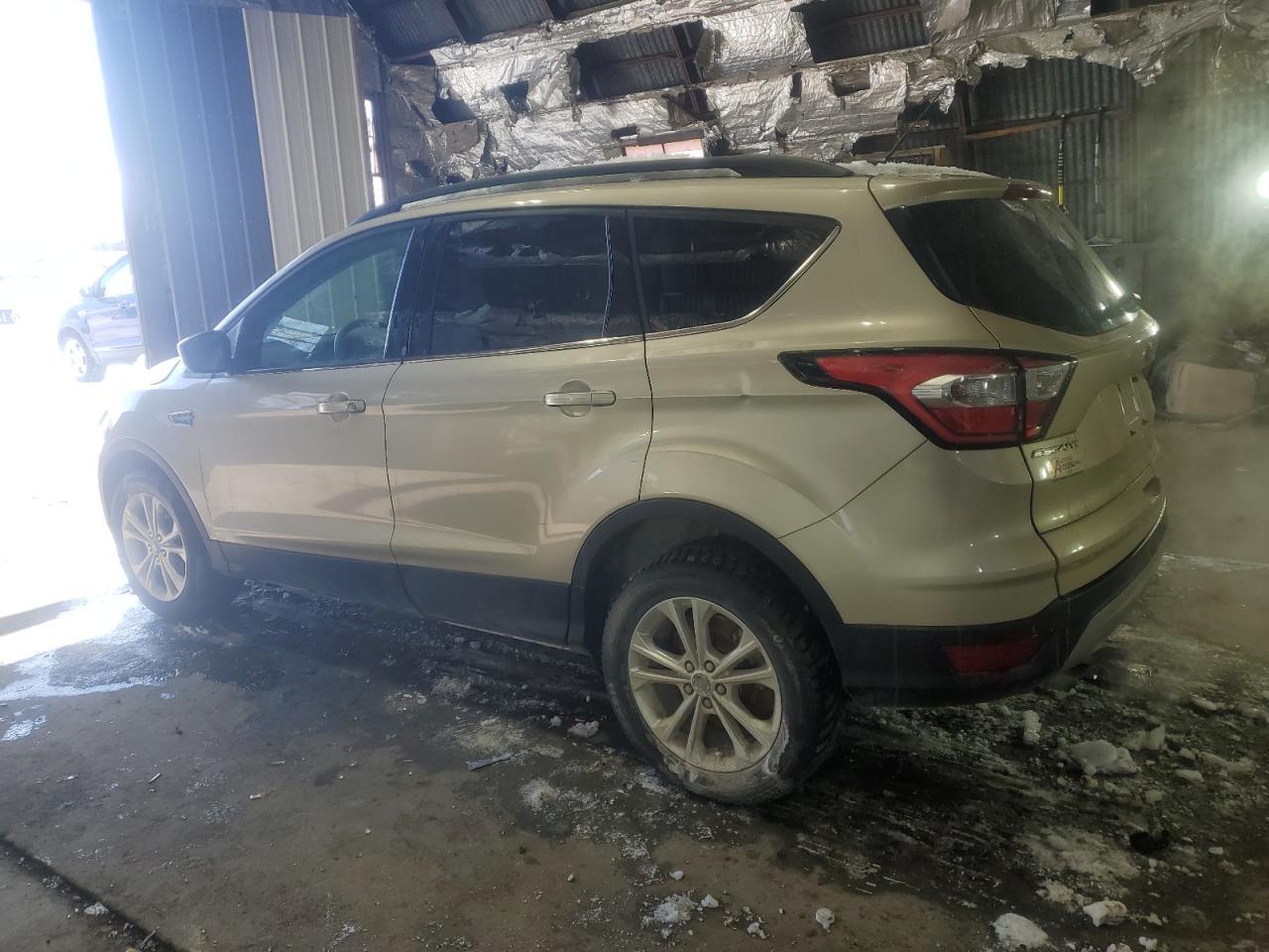 2017 FORD ESCAPE SE - Фото 2
