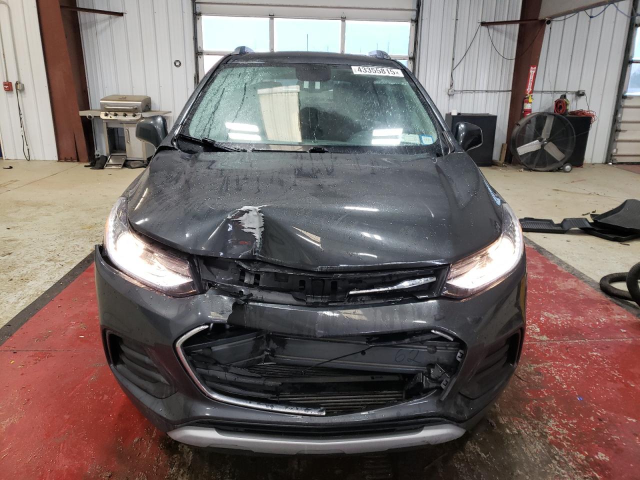 2019 CHEVROLET TRAX 1LT - Фото 5