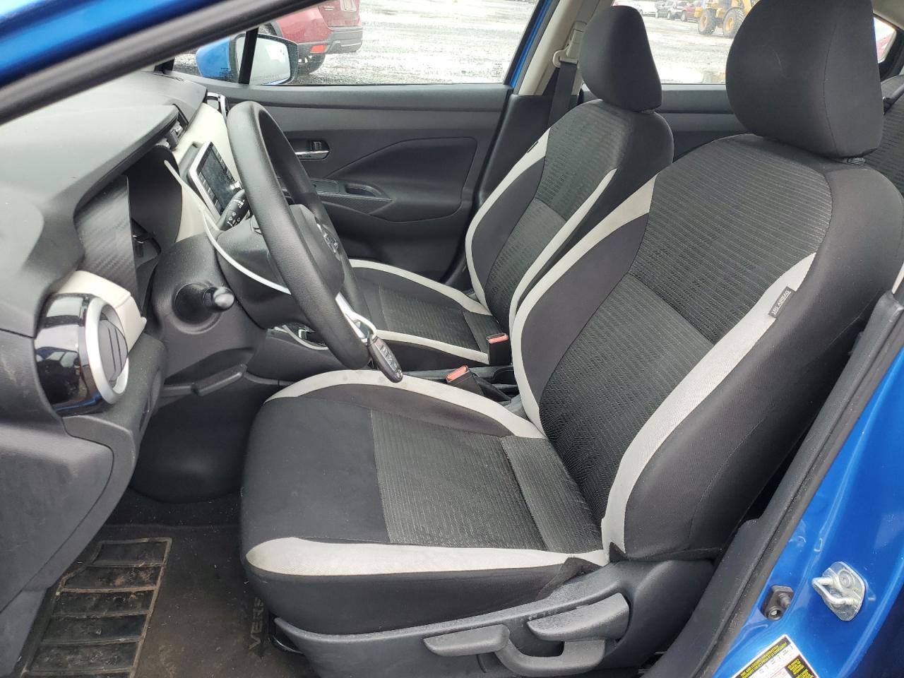 2021 NISSAN VERSA SV - Image 7