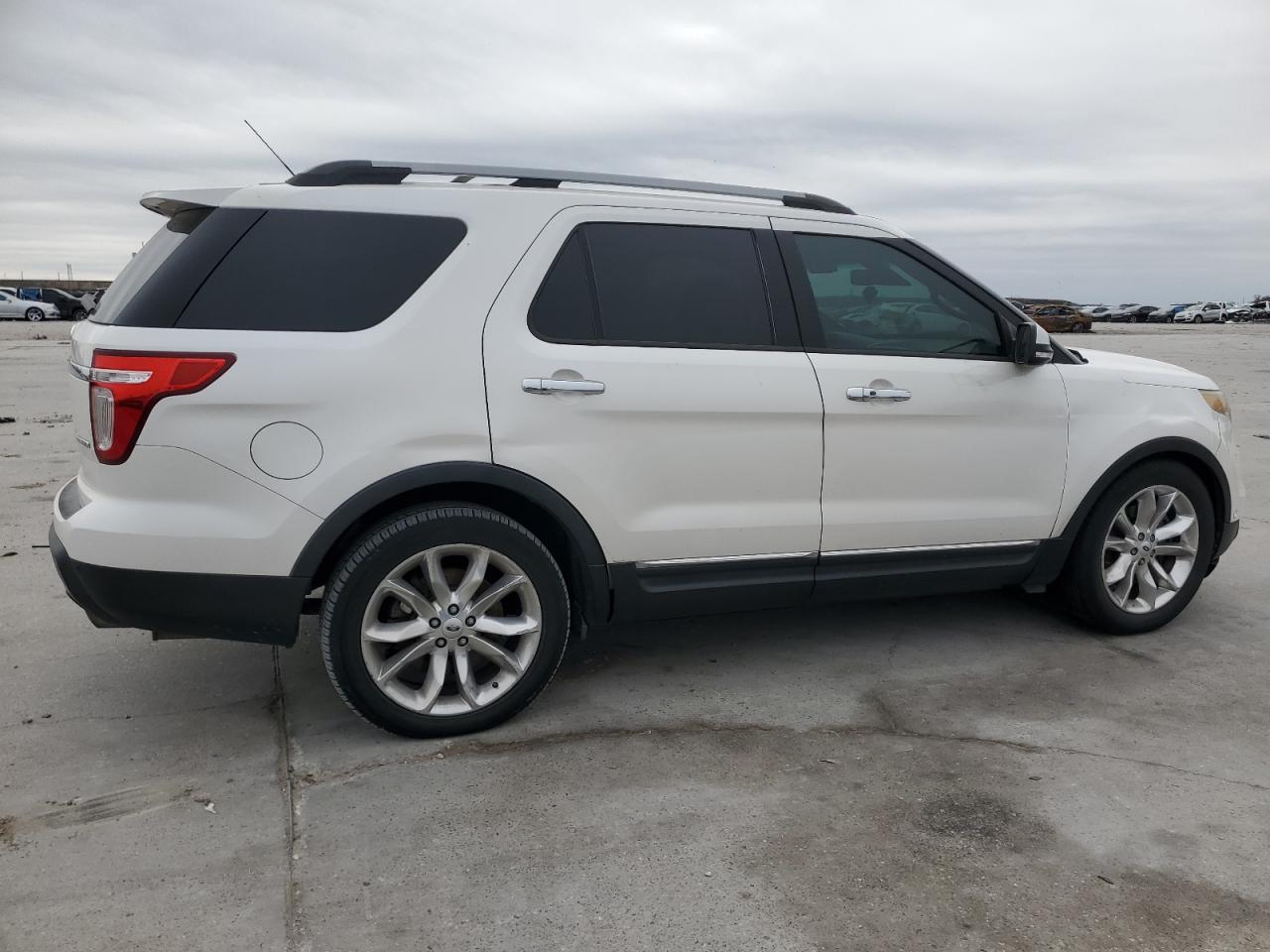 2014 FORD EXPLORER L - Image 3