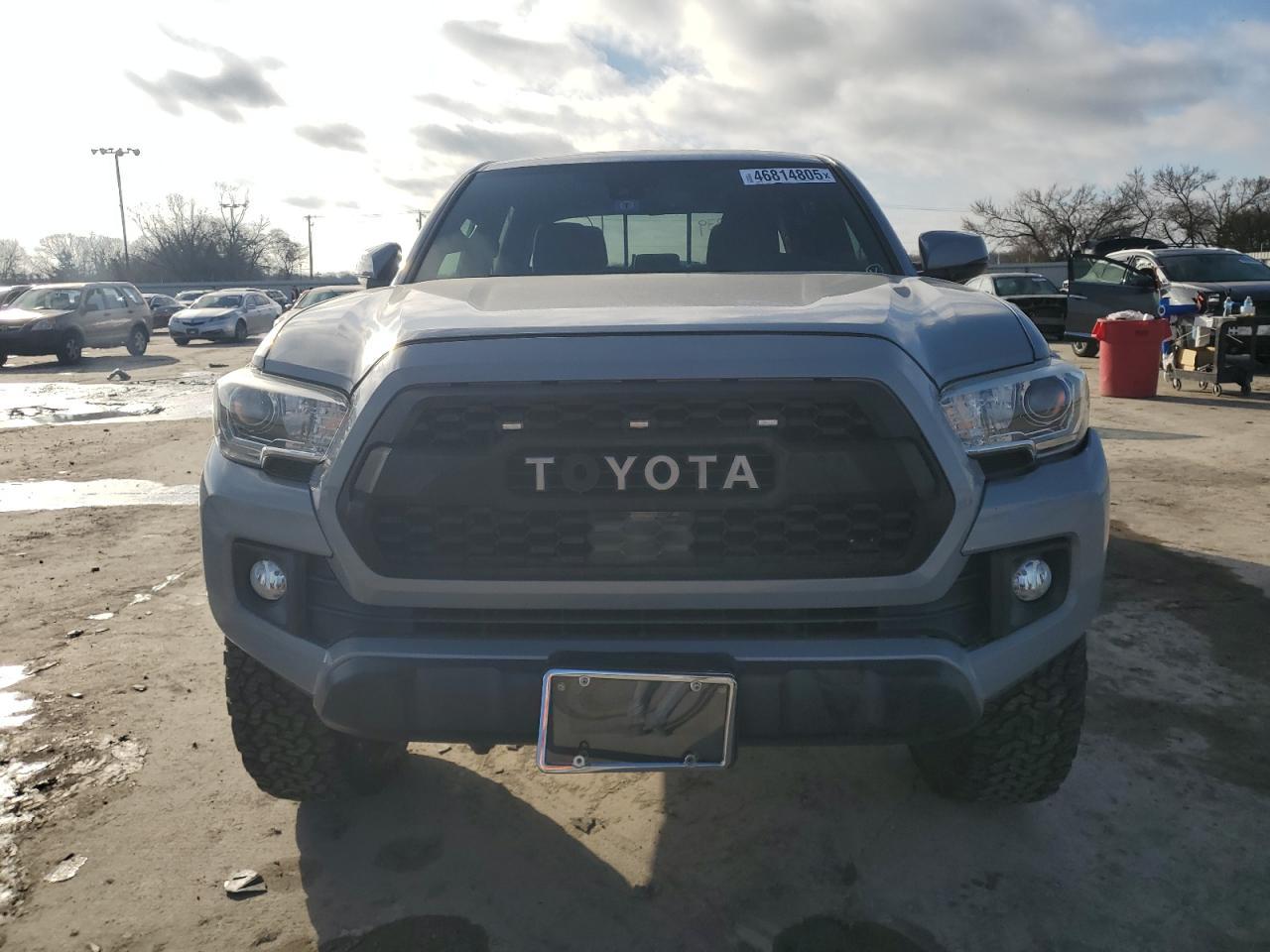 2019 TOYOTA TACOMA DOU - Фото 5