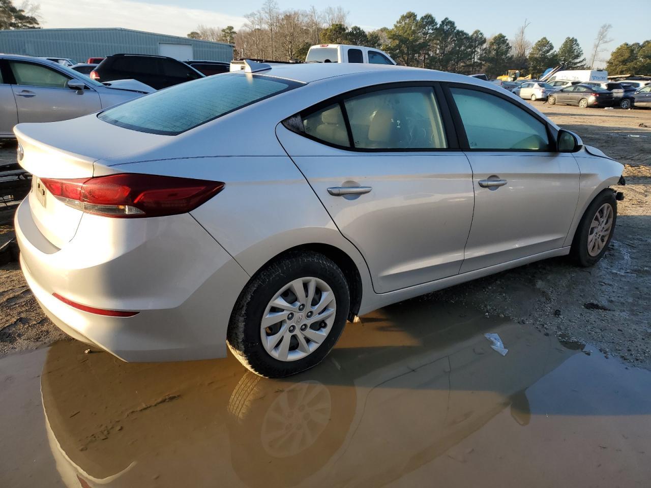 2017 HYUNDAI ELANTRA SE - Фото 3