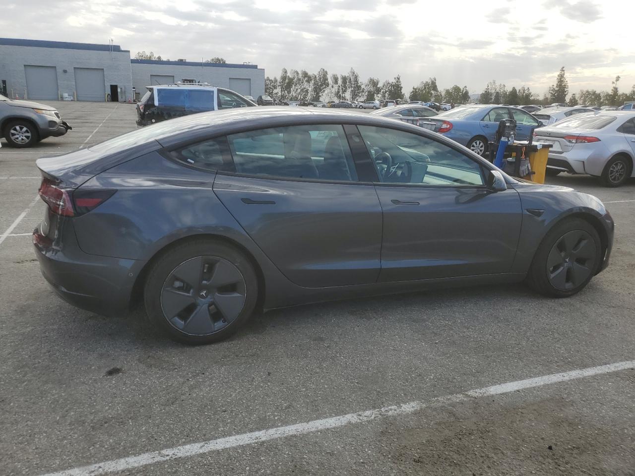 2022 TESLA MODEL 3 - Image 3