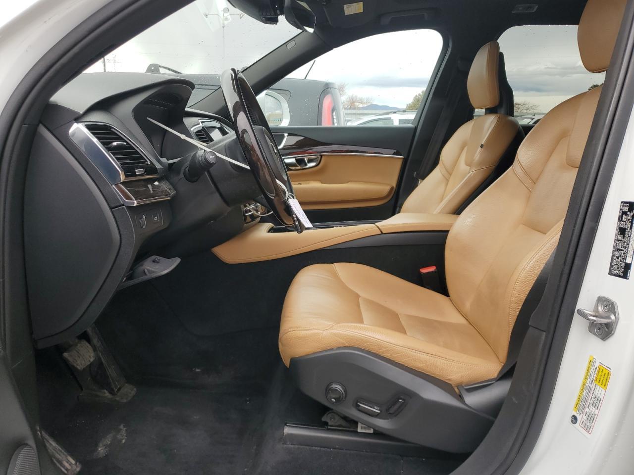 2016 VOLVO XC90 T6 - Фото 7