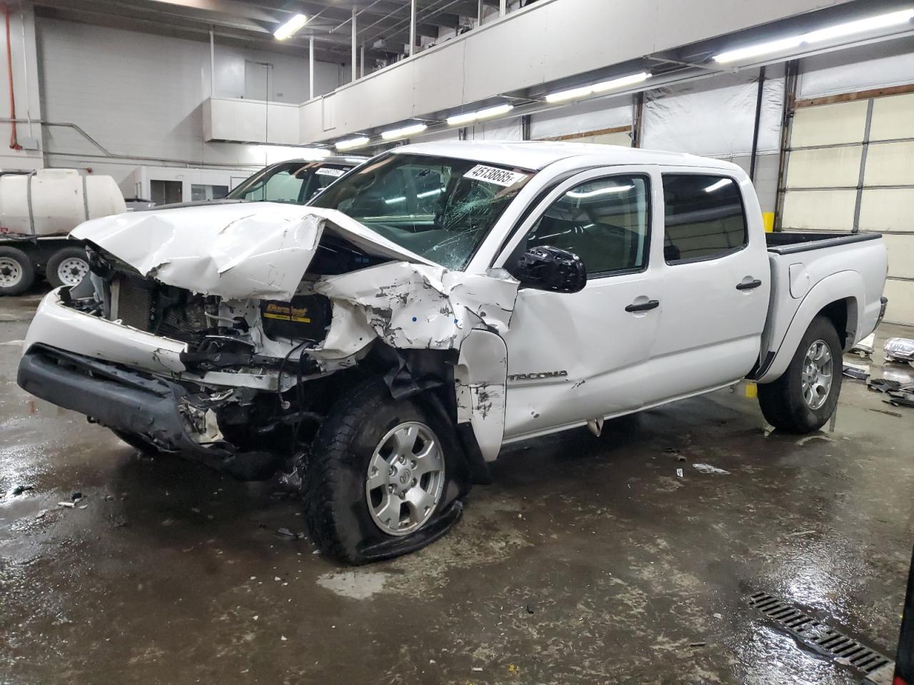 2013 TOYOTA TACOMA DOU