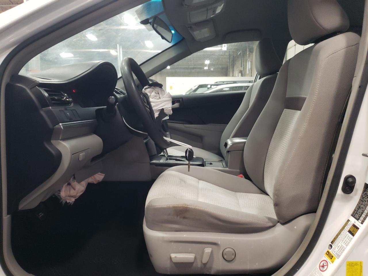 2014 TOYOTA CAMRY L - Image 7