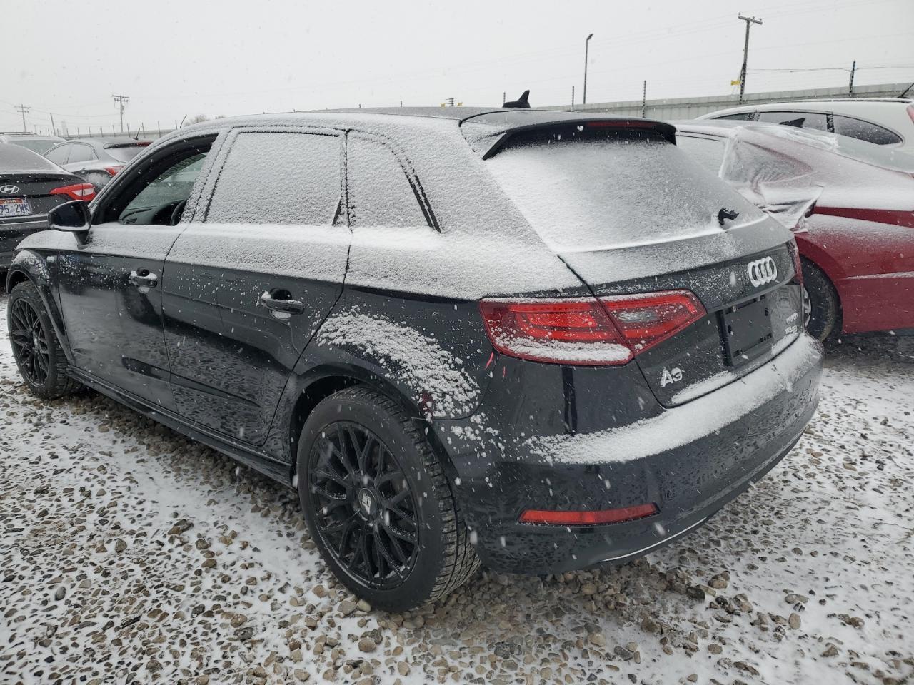 2016 AUDI A3 E-TRON - Image 2