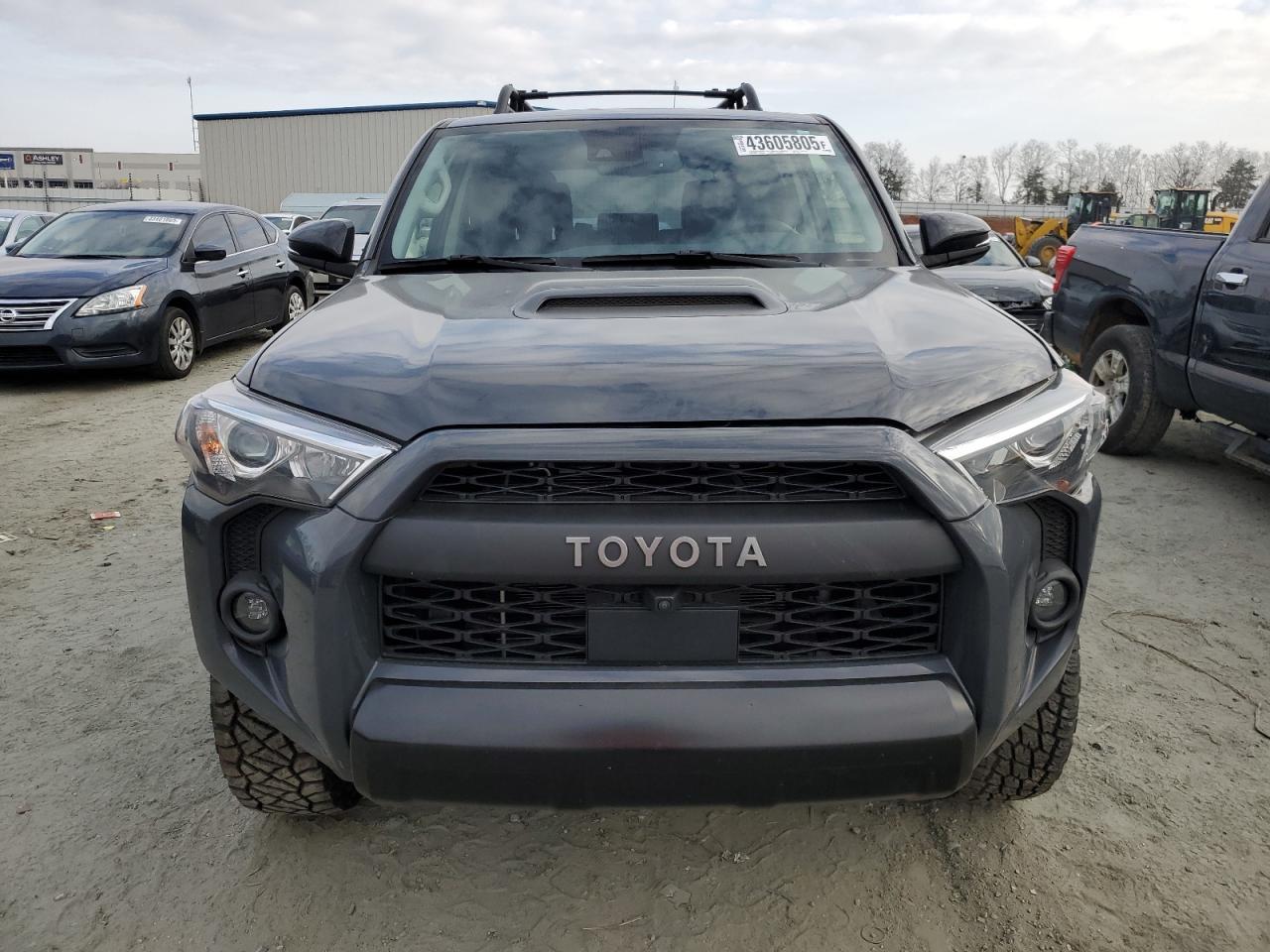 2024 TOYOTA 4RUNNER SR - Image 5