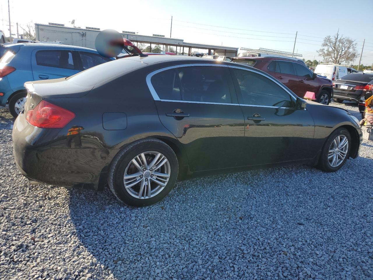 2011 INFINITI G37 BASE - Image 3