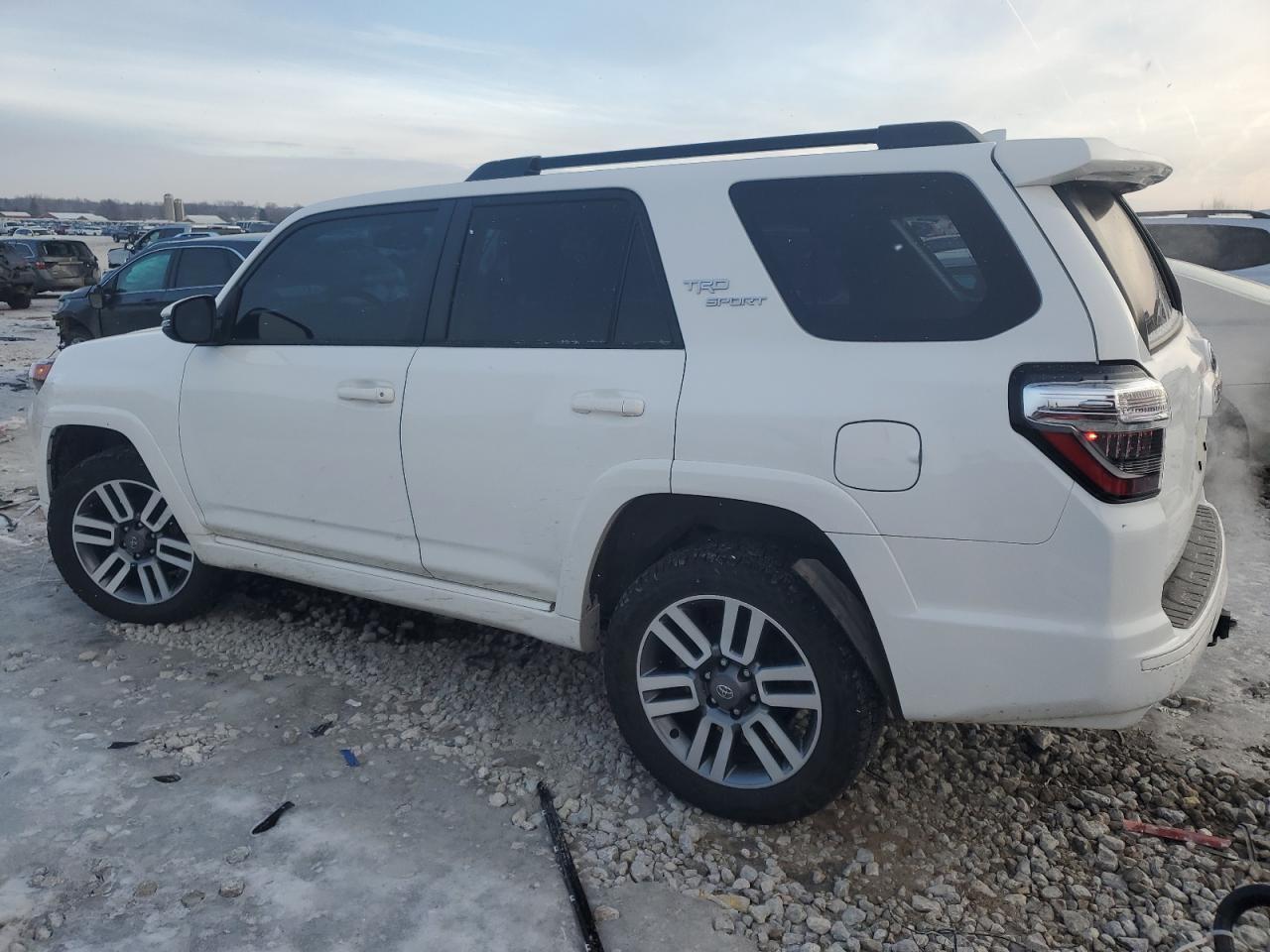 2022 TOYOTA 4RUNNER SR - Image 2