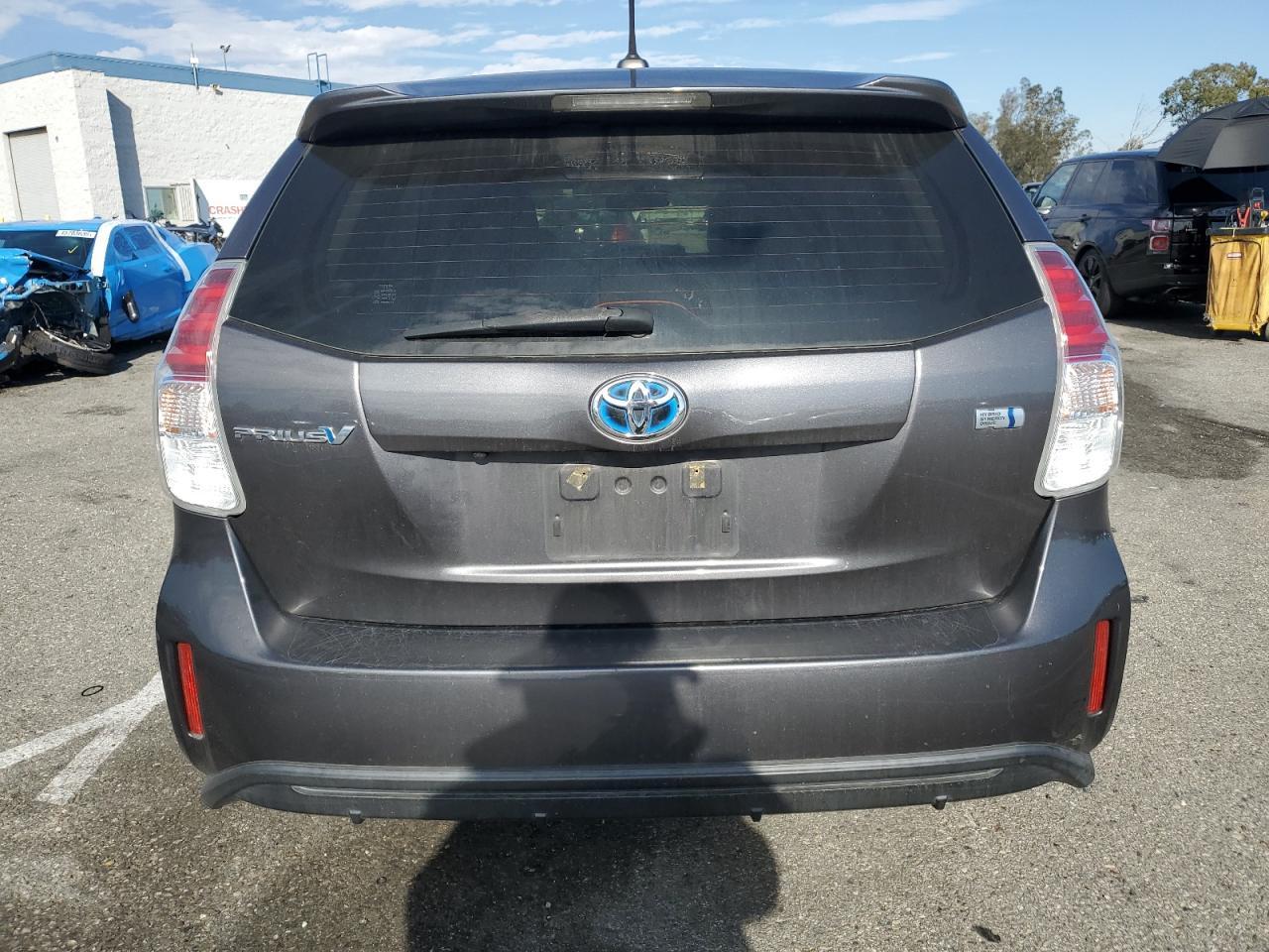 2017 TOYOTA PRIUS V - Фото 6