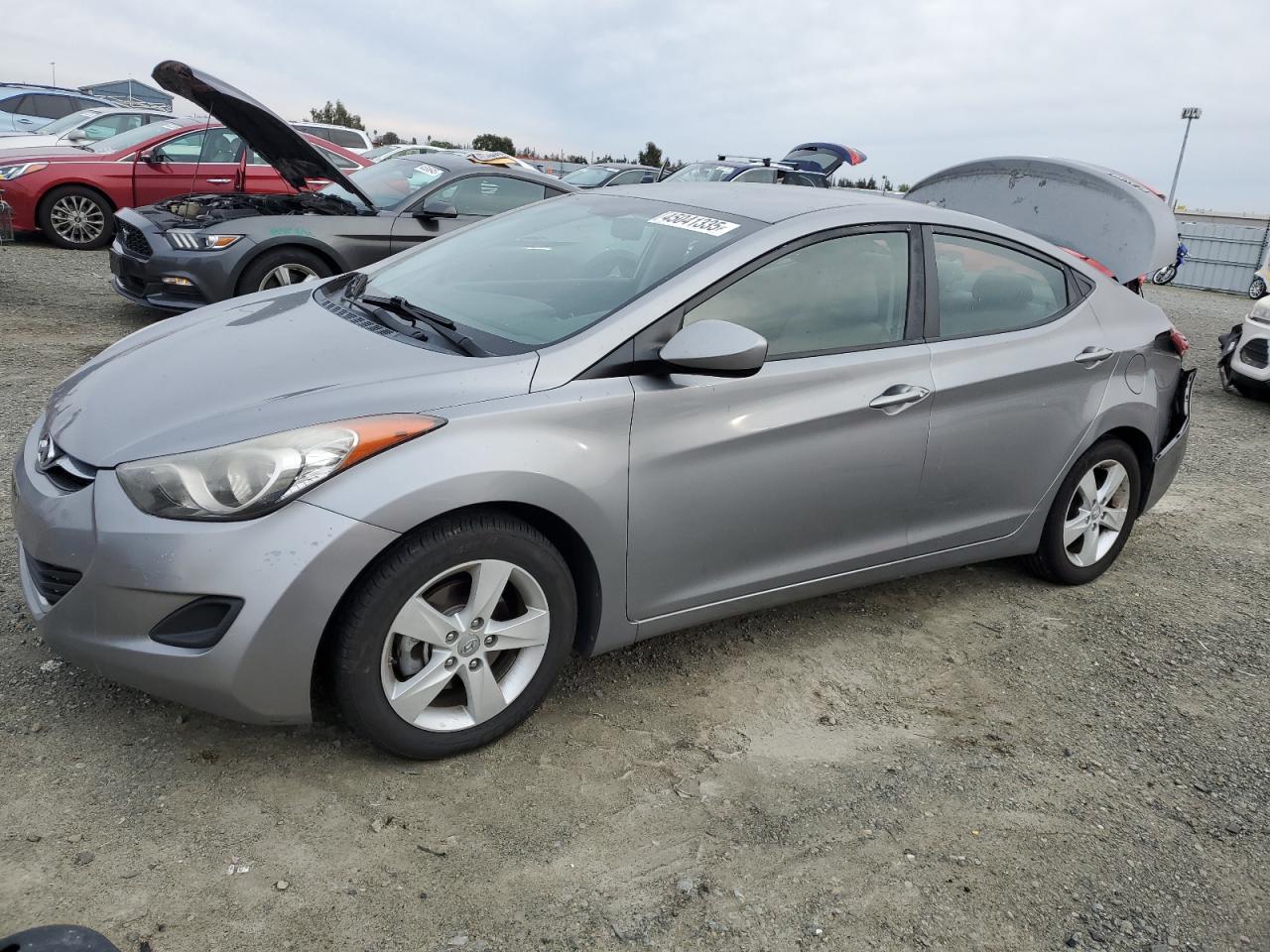 2013 HYUNDAI ELANTRA GL