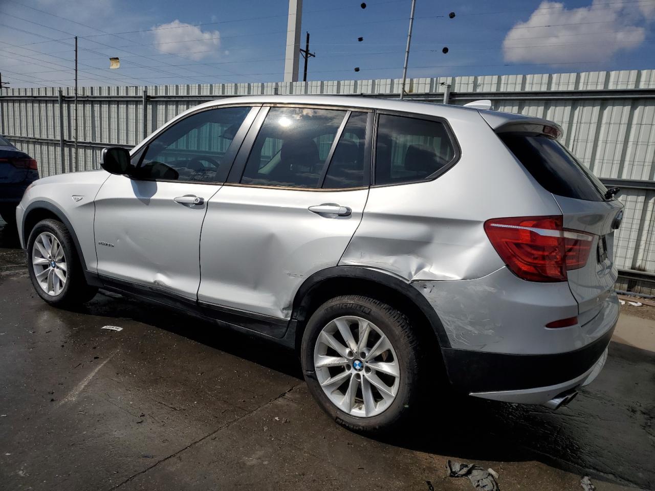 2014 BMW X3 XDRIVE2 - Image 2