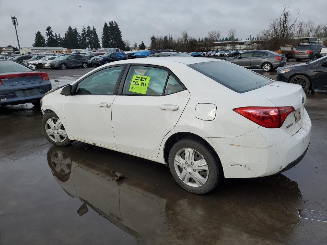 2019 TOYOTA COROLLA L - Image 2