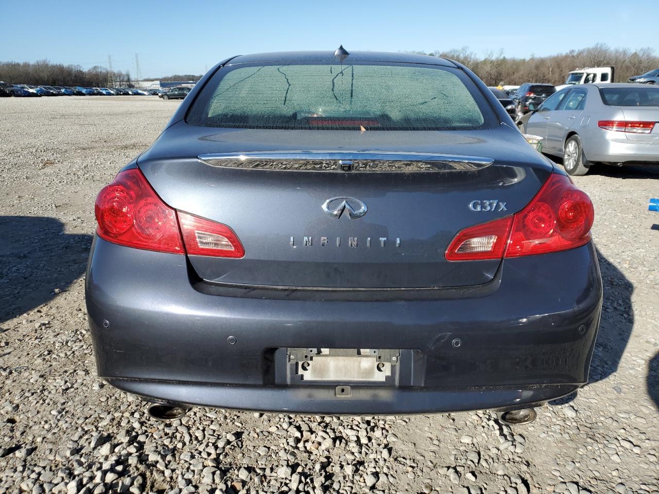 2012 INFINITI G37 - Image 6