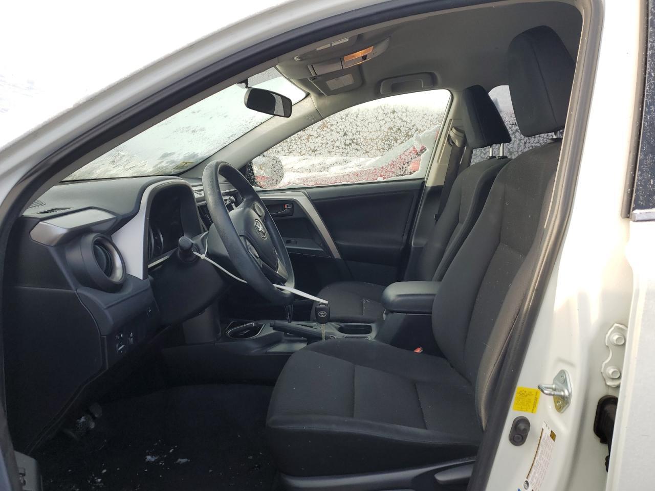 2016 TOYOTA RAV4 LE - Фото 7