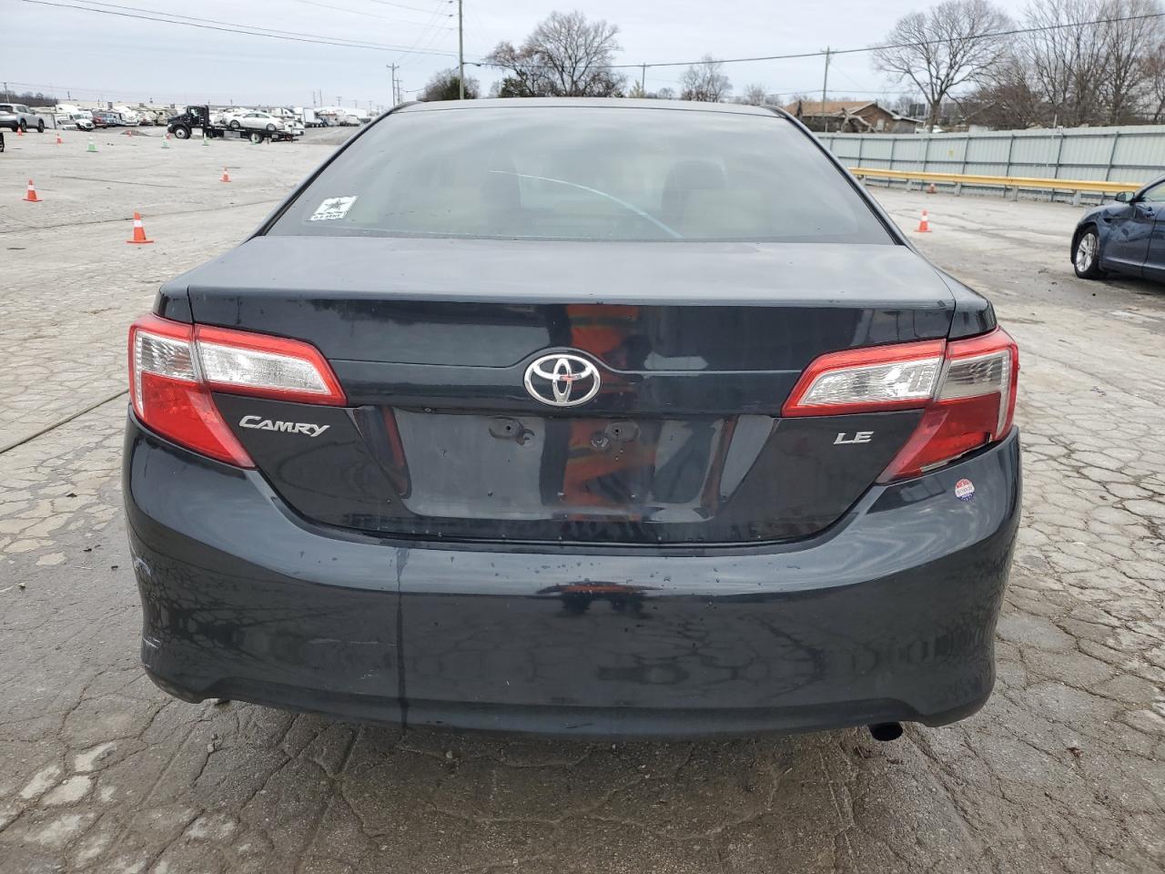 2014 TOYOTA CAMRY L - Фото 6
