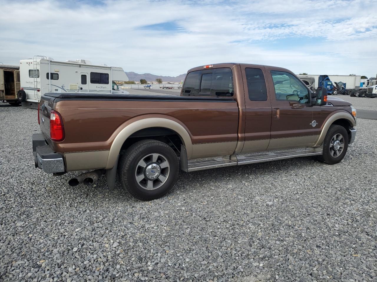 2011 FORD F350 SUPER - Image 3