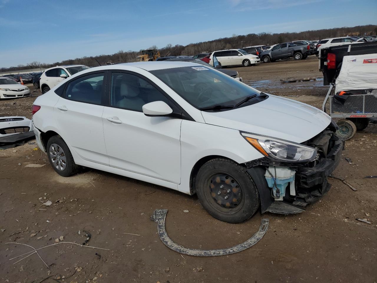2017 HYUNDAI ACCENT SE - Image 4