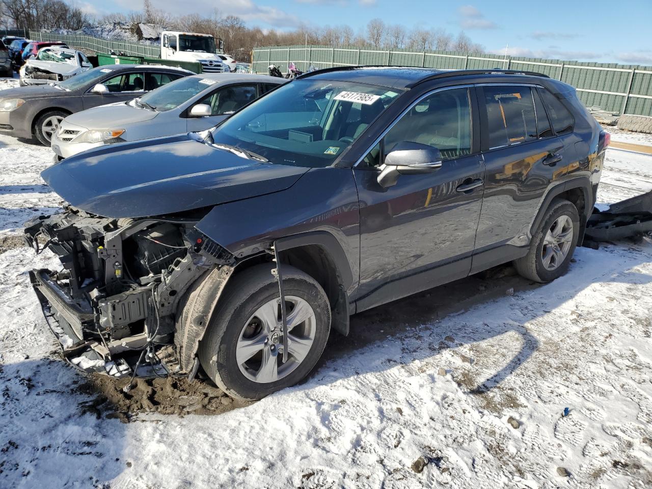 2022 TOYOTA RAV4 XLE