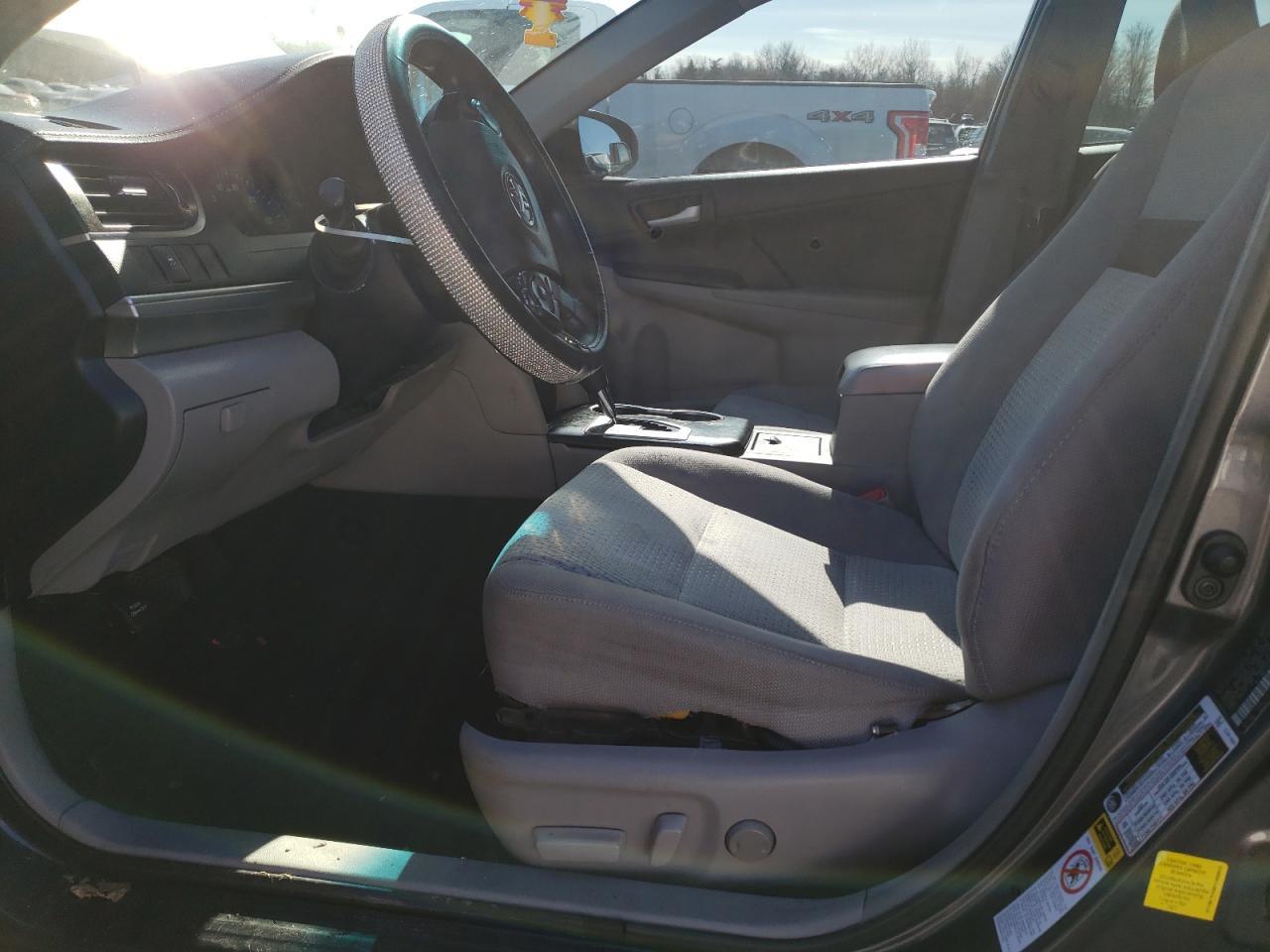 2014 TOYOTA CAMRY L - Image 7