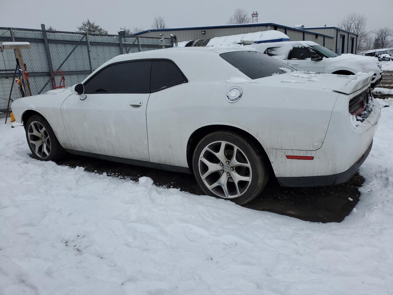 2016 DODGE CHALLENGER - Фото 2