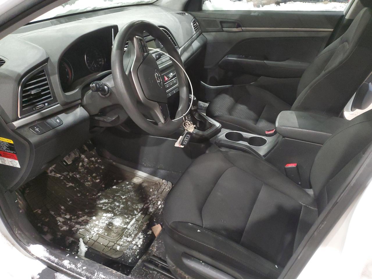 2017 HYUNDAI ELANTRA SE - Image 7
