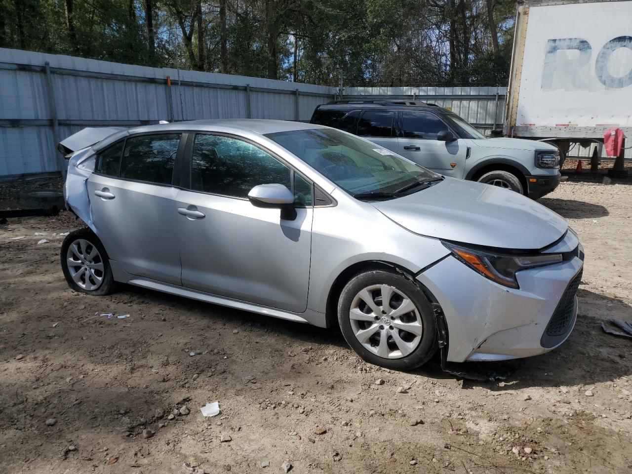 2020 TOYOTA COROLLA LE - Фото 4