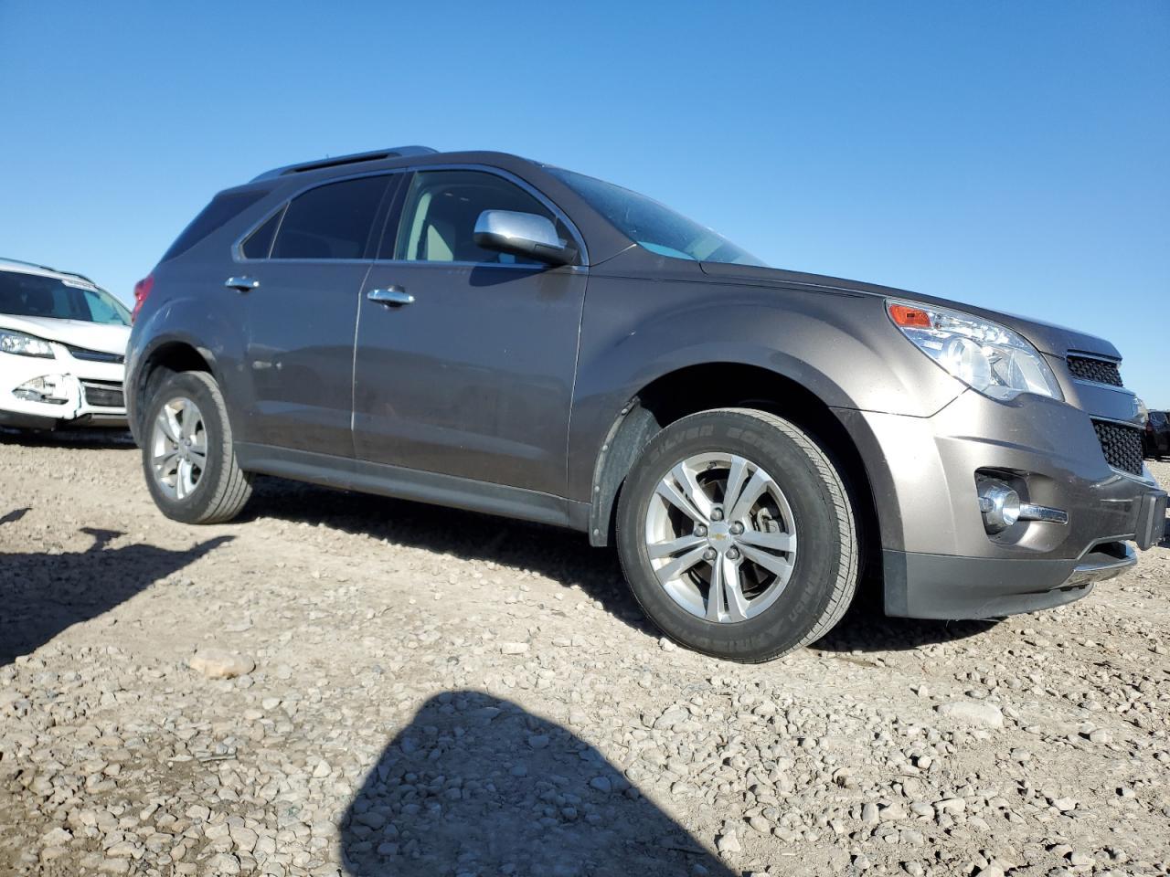 2011 CHEVROLET EQUINOX LT - Image 4