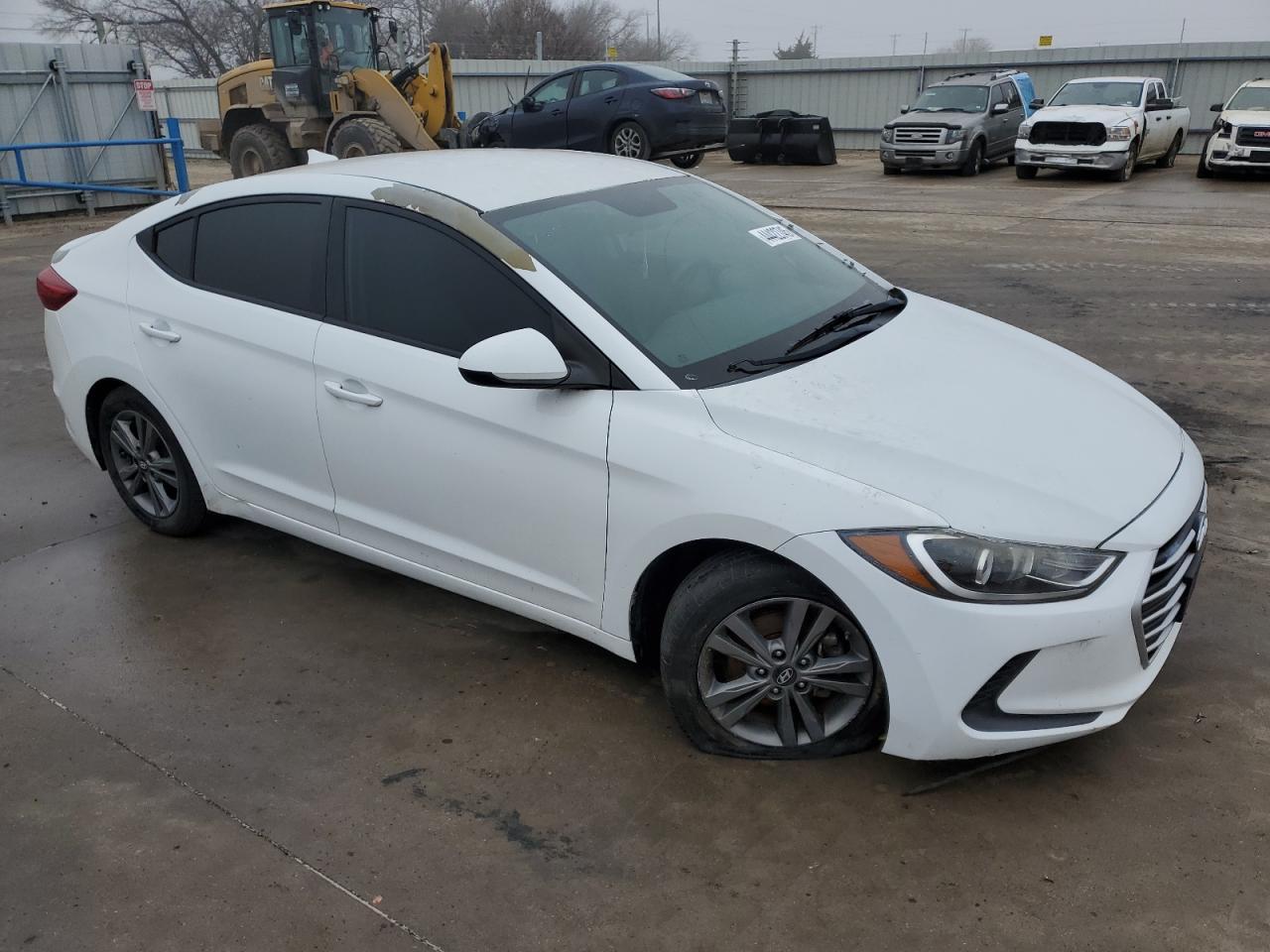 2017 HYUNDAI ELANTRA SE - Image 4