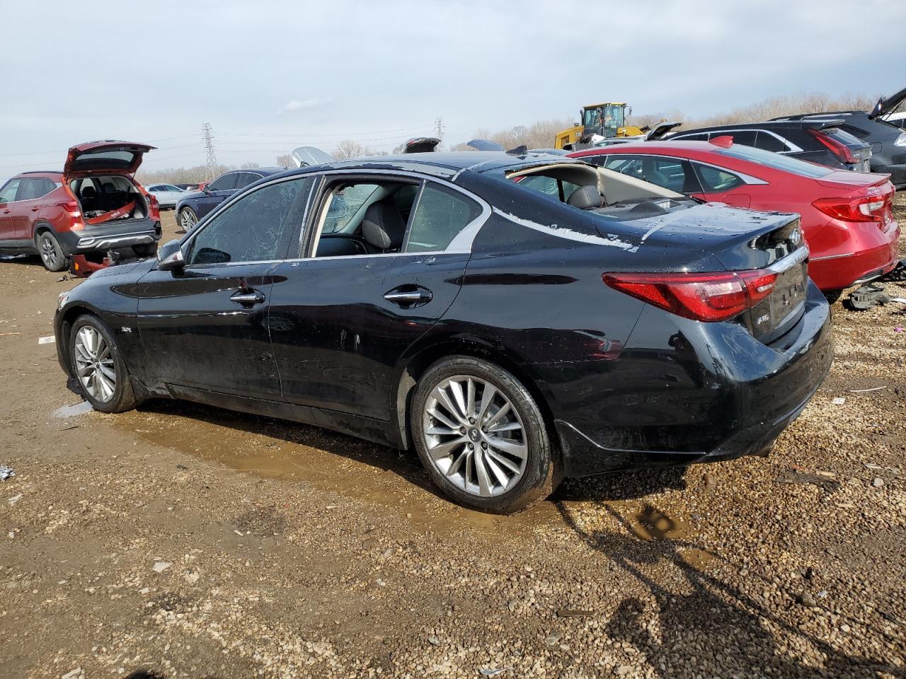 2018 INFINITI Q50 LUXE - Image 2