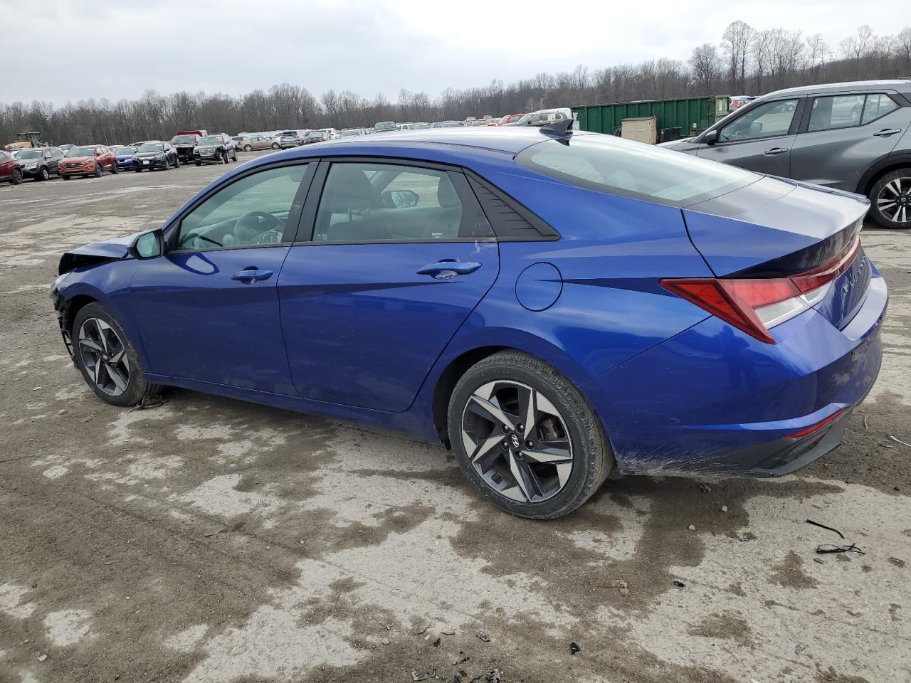 2023 HYUNDAI ELANTRA SE - Фото 2