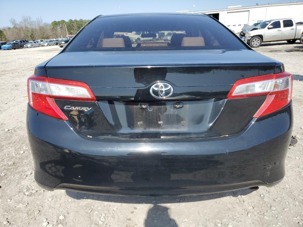 2014 TOYOTA CAMRY L - Фото 6